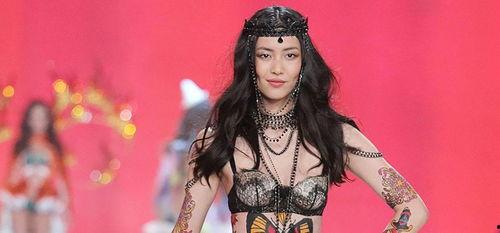 维密秀刘雯视频