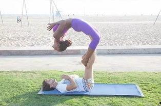 情侣双人瑜伽视频